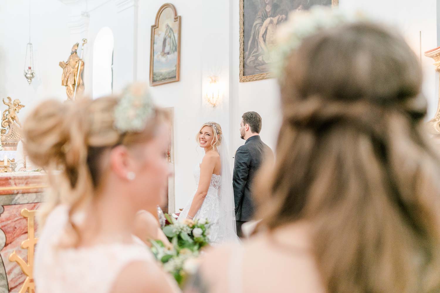 Hochzeitsauszug Kirche heiraten Stranddomizil Wien Hochzeitsfotograf