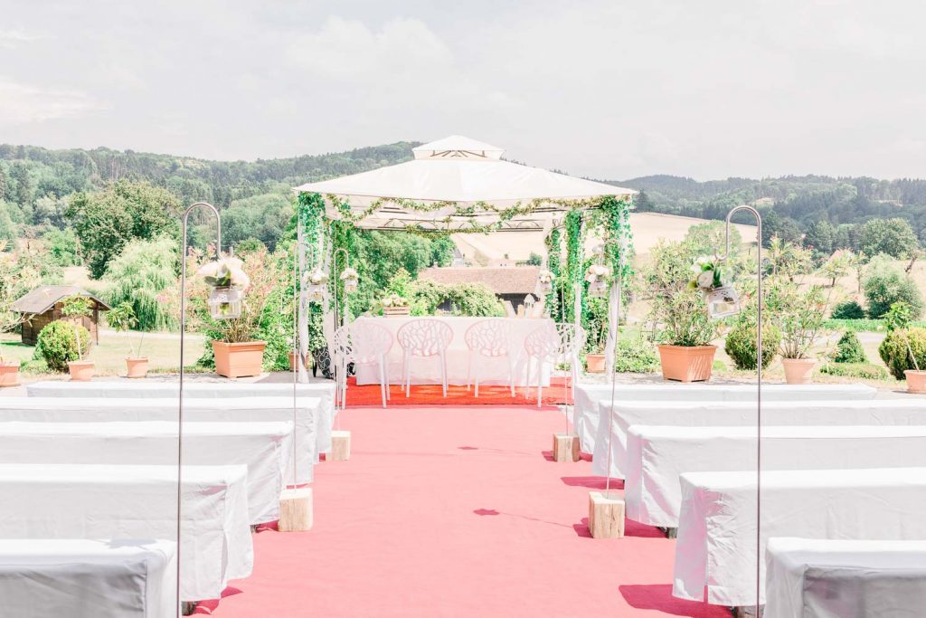 Scheunenhochzeit & freie Trauung in Österreich Denise Kerstin