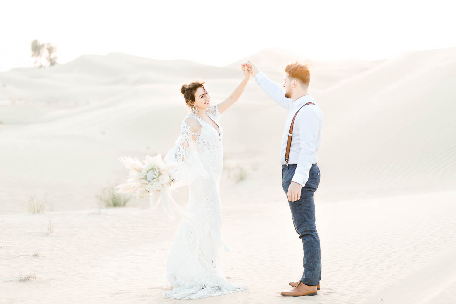 Fine Art Wedding Photographer Vienna Wien Hochzeitsfotograf helle Fotos natürliche Hochzeitsfotos Hochzeitsfotograf Preise Wien elopement Wedding wüste After Wedding Dubai wien Hochzeitskleid Ivory Ilse Bohohochzeit Bohohochzeitskleid