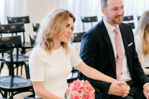 standesamtlich heiraten in Wien Hochzeit Standesamt heiraten Wien Innenstadt paarfotos