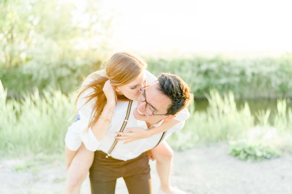 Verlobungsfotos im Grünen Verlobungsfotos in der Natur Verlobungsfotos Wien Hochzeitsfotograf Wien Hochzeitsfotos Paarfotos Wien Paarfotograf Paarfotoshooting