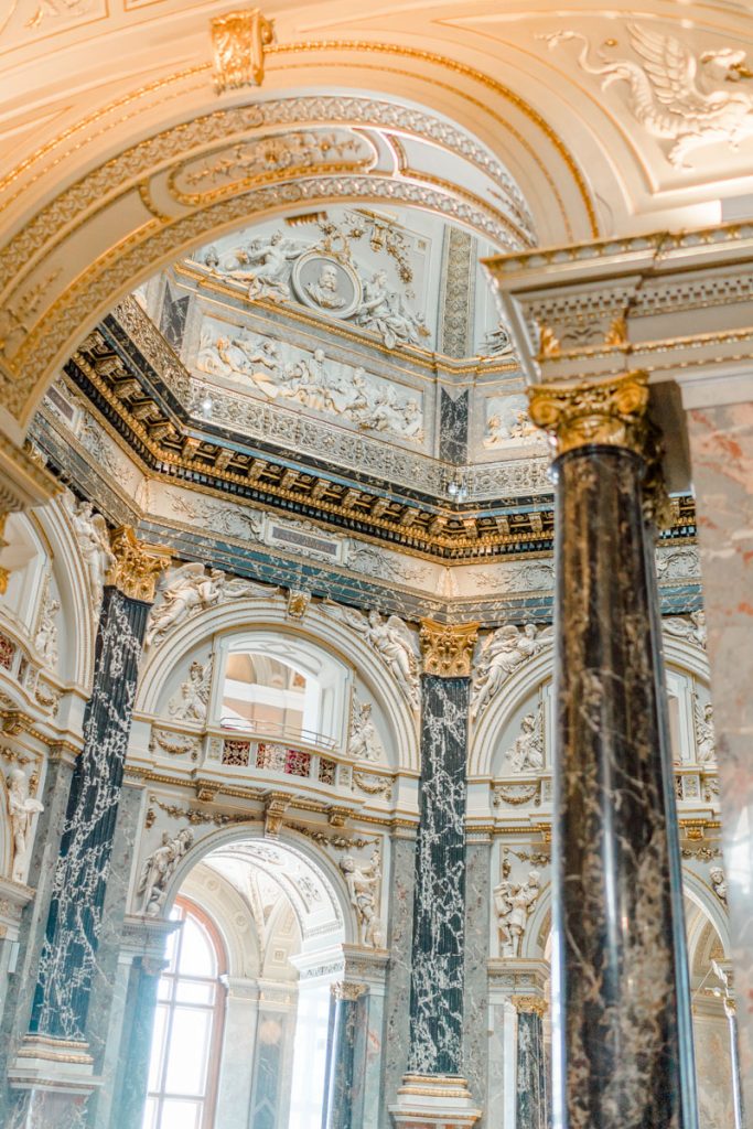 Denise Kerstin Hochzeitsfotograf Wien Hochzeitsfotos heiraten kunsthistorisches museum Hochzeit wien innenstadt regenbogenparade
