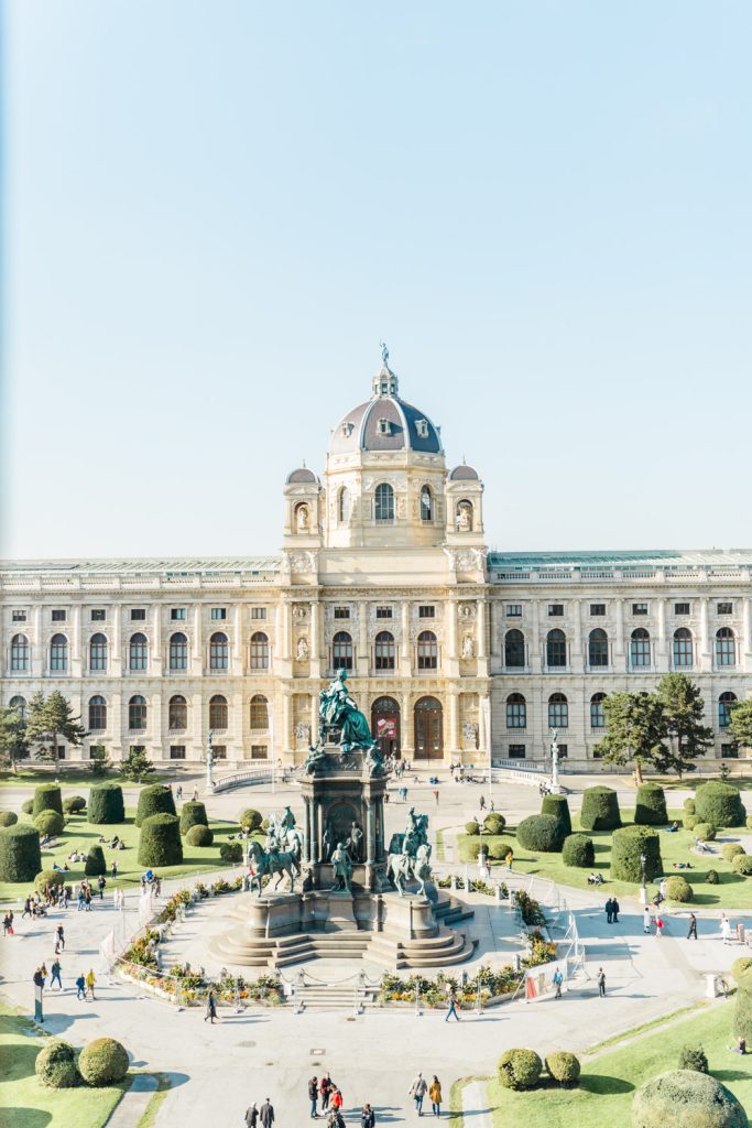 Denise Kerstin Hochzeitsfotograf Wien Hochzeitsfotos heiraten kunsthistorisches museum Hochzeit wien innenstadt regenbogenparade