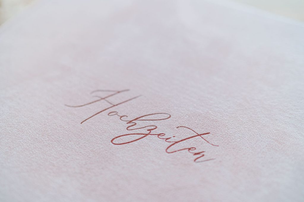 Hochzeitsfotograf album gestalten hochwertige hochzeitsalbum edle schöne fineart hochzeitsalben