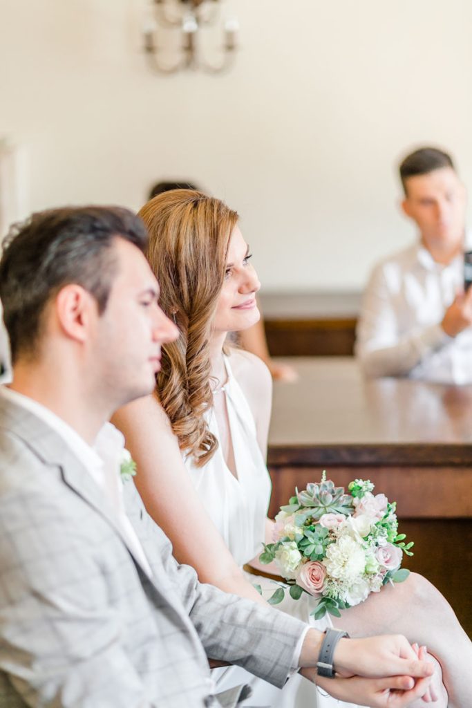 Heiraten am Standesamt Gumpoldskirchen in Mödling Hochzeit Standesamt Gumpoldskirchen Hochzeitslocation Rathaus