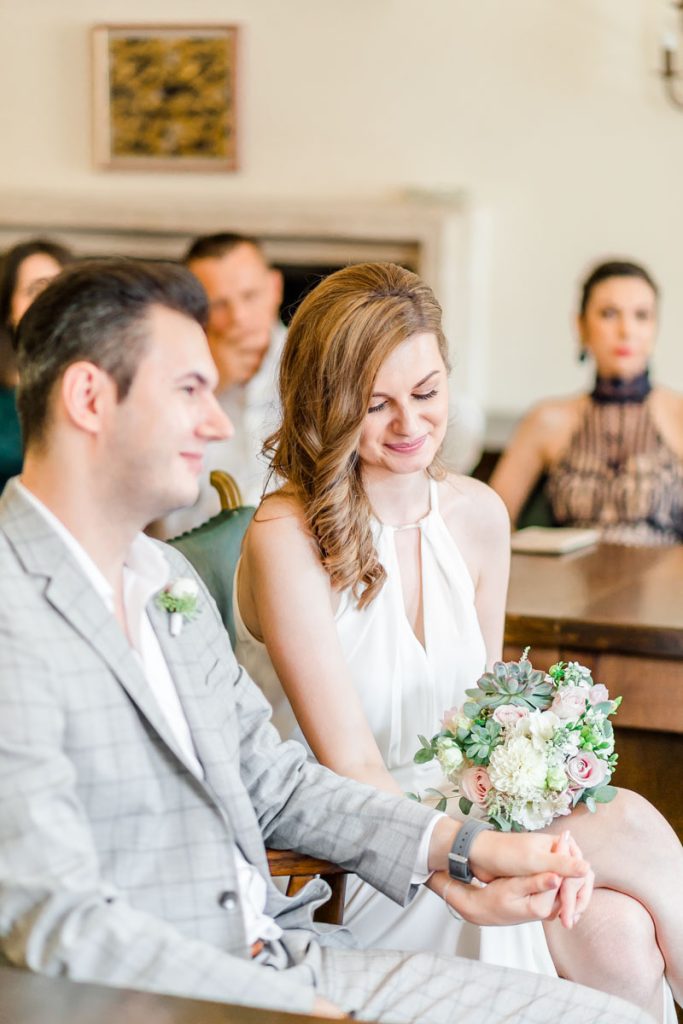 Heiraten am Standesamt Gumpoldskirchen in Mödling Hochzeit Standesamt Gumpoldskirchen Hochzeitslocation Rathaus