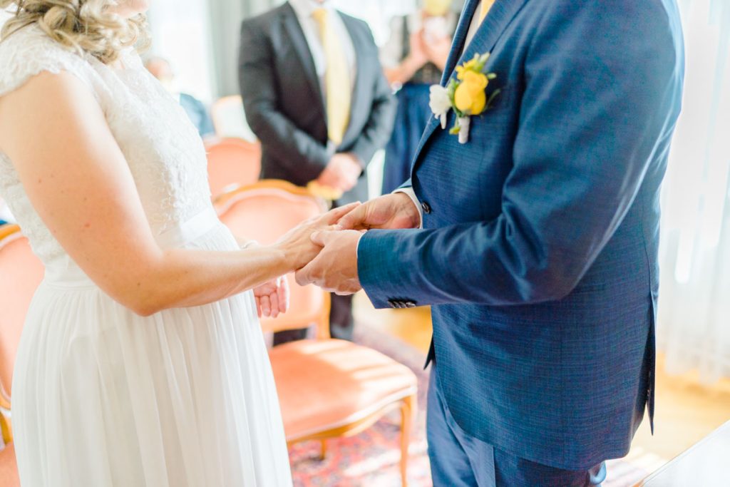 - [ ] Hochzeit am Standesamt Poysdorf heiraten