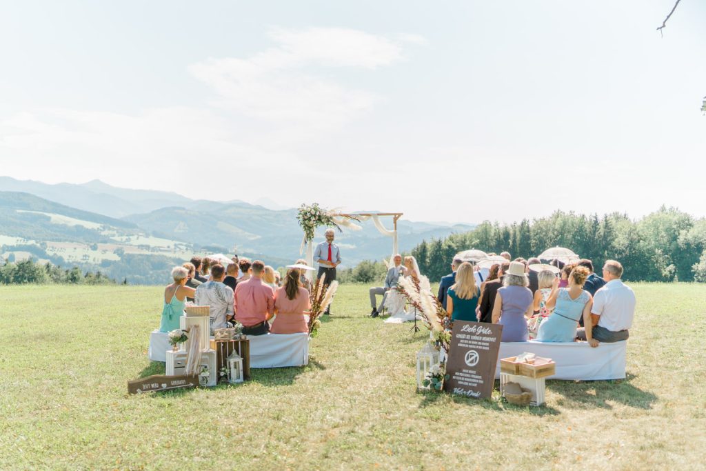 Berghochzeit heiraten st.pölten im freien heiraten outdoorhocht outdoorwedding Wienhochzeit Gartenhochzeit Wien Ötscher Paarfotos hochzeitsfotos