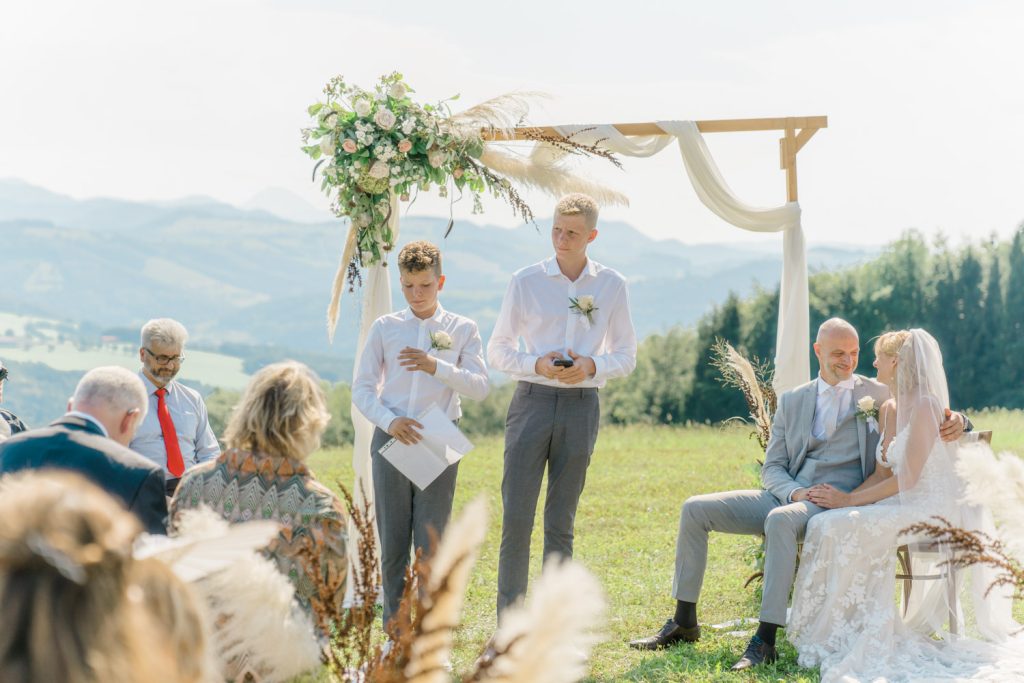 Berghochzeit heiraten st.pölten im freien heiraten outdoorhocht outdoorwedding Wienhochzeit Gartenhochzeit Wien Ötscher Paarfotos hochzeitsfotos