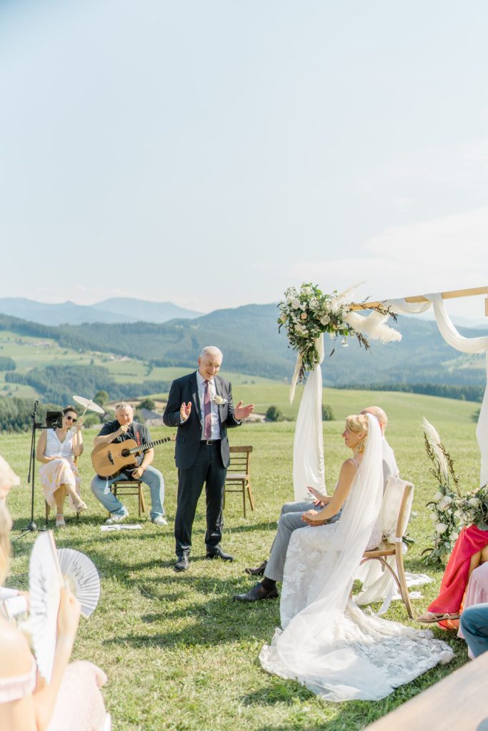 Berghochzeit heiraten st.pölten im freien heiraten outdoorhocht outdoorwedding Wienhochzeit Gartenhochzeit Wien Ötscher Paarfotos hochzeitsfotos