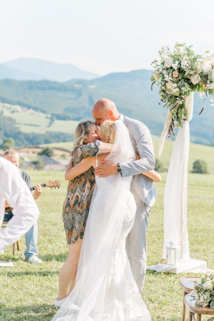 Berghochzeit heiraten st.pölten im freien heiraten outdoorhocht outdoorwedding Wienhochzeit Gartenhochzeit Wien Ötscher Paarfotos hochzeitsfotos