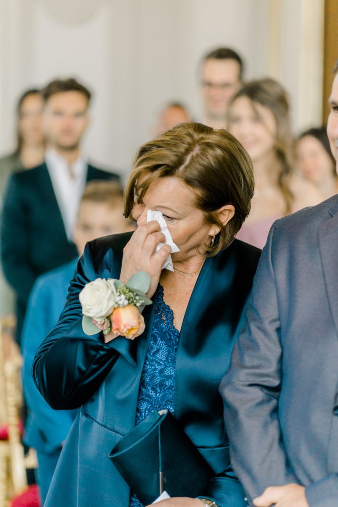 Schloss Belvedere heiraten Hochzeit Schlosshochzeit Fine-Art Hochzeit Wien elegante Hochzeit enges Brautkleid Paarfotos Brautpaarfotos