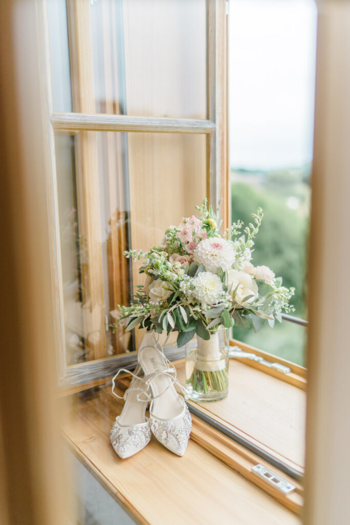 Hochzeitslocation Refugium Hochstrass heiraten, Berge Hochzeit, am Wasser heiraten Niederösterreich, Seehochzeit, Hochzeit am Teich, Refugium Hochstrass heiraten, Traubogen, Hochzeitslocation Wien Umgebung