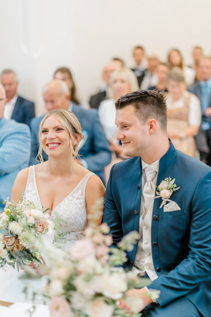 Hochzeitslocation Refugium Hochstrass heiraten, Berge Hochzeit, am Wasser heiraten Niederösterreich, Seehochzeit, Hochzeit am Teich, Refugium Hochstrass heiraten, Traubogen, Hochzeitslocation Wien Umgebung