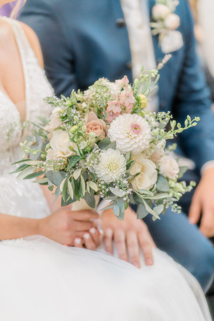 Hochzeitslocation Refugium Hochstrass heiraten, Berge Hochzeit, am Wasser heiraten Niederösterreich, Seehochzeit, Hochzeit am Teich, Refugium Hochstrass heiraten, Traubogen, Hochzeitslocation Wien Umgebung