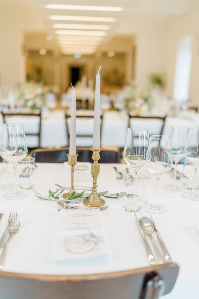 Hochzeitslocation Refugium Hochstrass heiraten, Berge Hochzeit, am Wasser heiraten Niederösterreich, Seehochzeit, Hochzeit am Teich, Refugium Hochstrass heiraten, Traubogen, Hochzeitslocation Wien Umgebung