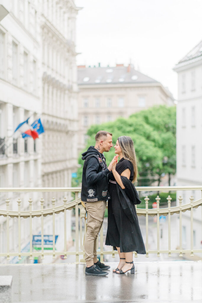 Schwangerschaftsfotos Wien Elegant Innenstadt Paarfotos Babybauchfotos