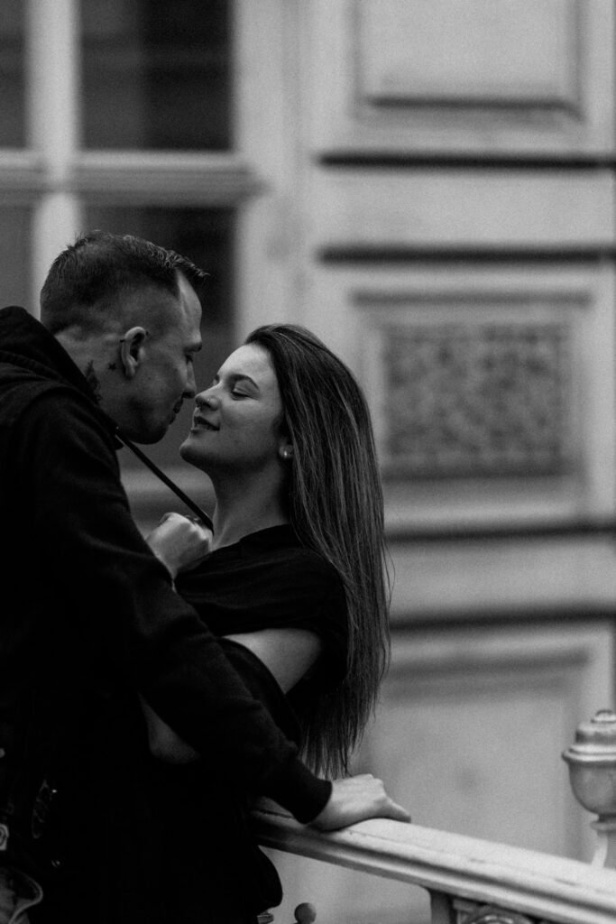 Schwangerschaftsfotos Wien Elegant Innenstadt Paarfotos Babybauchfotos