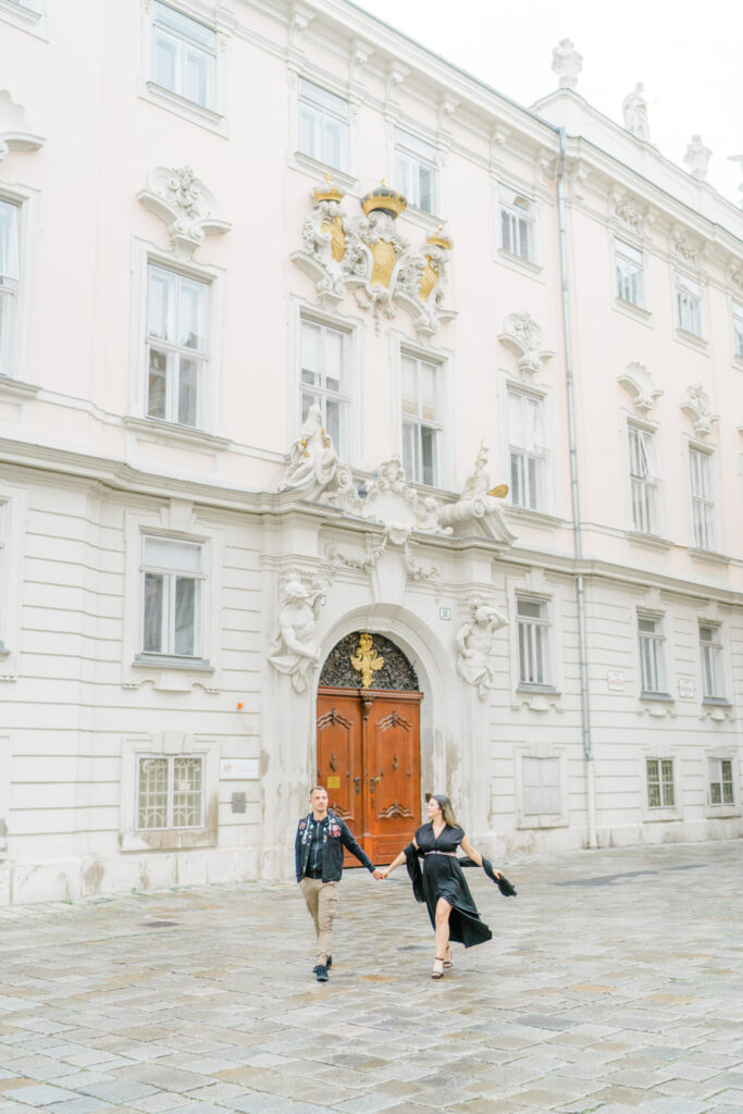 Schwangerschaftsfotos Wien Elegant Innenstadt Paarfotos Babybauchfotos