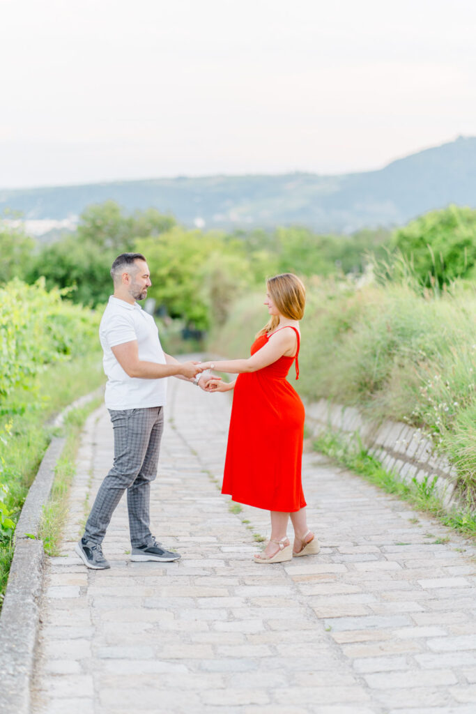 Babybauchfotos, Schwangerschaftsfotos, Schwangerschaftsshooting, Wien Fotografin, Ultraschallbild, Posen Schwanger, Schwanger Fotos