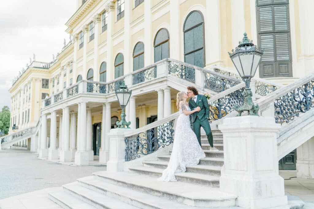 Schloss Schönbrunns Stufen Brautpaar Hochzeit
